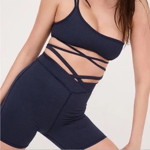 NWT For Love & Lemons Chloe Short in Midnight Blue - Picture 2 of 8